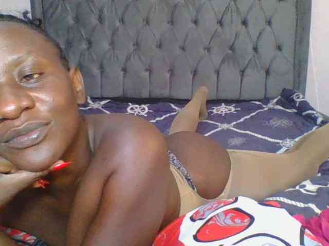 Silentqueen93 webcam