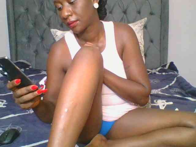 Silentqueen93 webcam