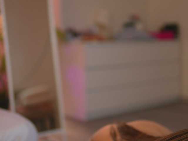 LalaRoze live cam