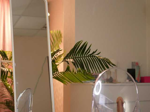 LalaRoze live cam on BongaCams