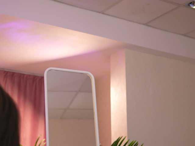 LalaRoze live cam on BongaCams