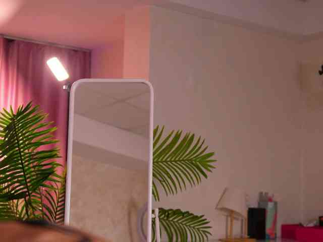 LalaRoze webcam