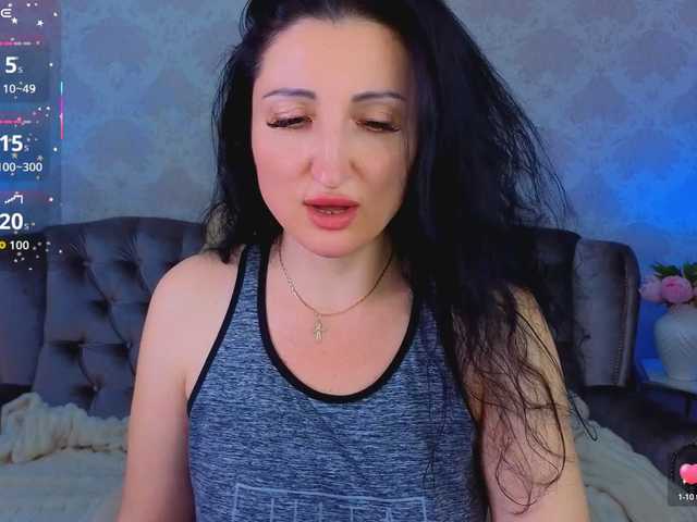 MissRossi's BongaCams show and profile