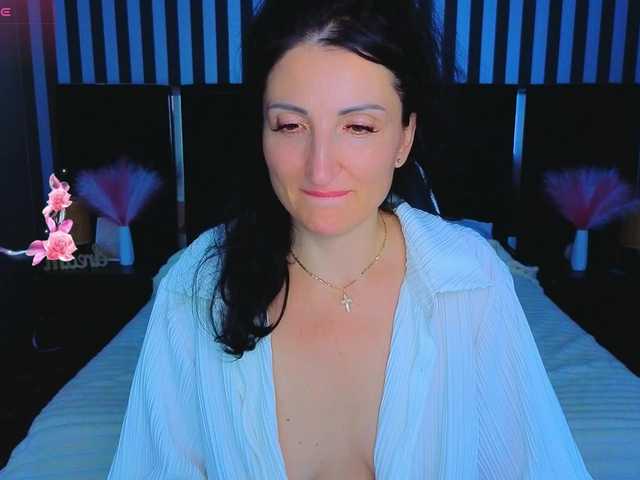 MissRossi live webcam show