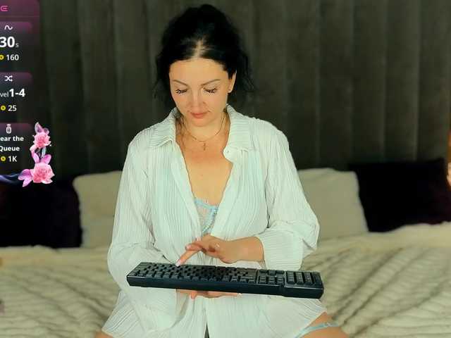 MissRossi live cam on BongaCams