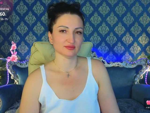 MissRossi live cam on BongaCams