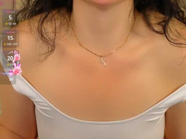 MissRossi live cam preview