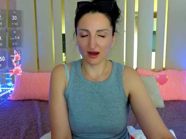 MissRossi live cam on BongaCams