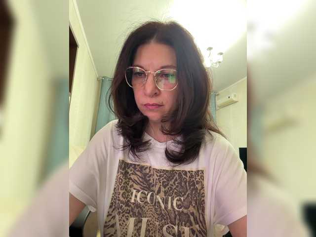 IriskaMai's BongaCams show and profile