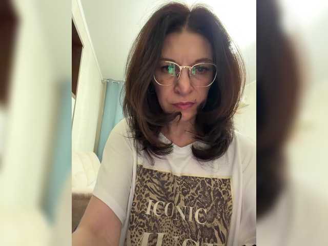 IriskaMai's BongaCams show and profile