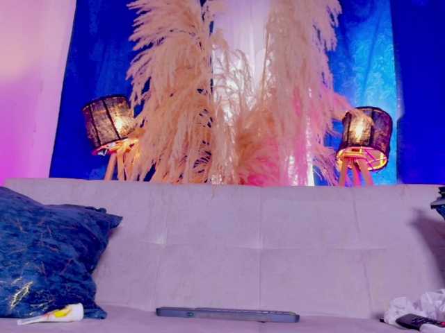 nathalia-correa live cam on BongaCams