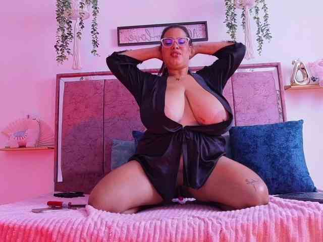nathalia-correa webcam