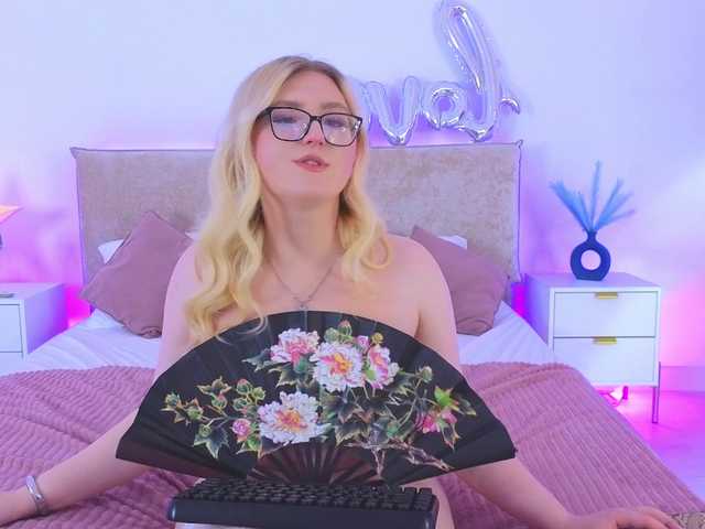 Julesnight live webcam show