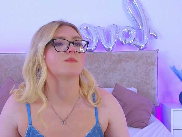 Julesnight live webcam show