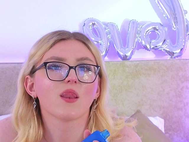 Julesnight live webcam show
