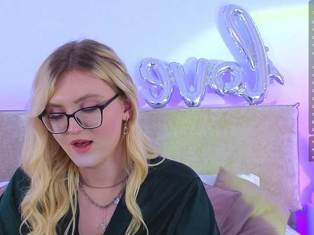 Julesnight live webcam show