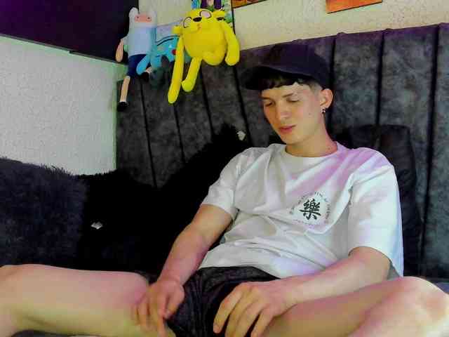 Jheampiero Sex Cam Show