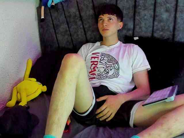 Jheampiero Sex Cam Show