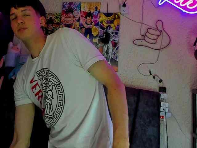 Jheampiero Sex Cam Show