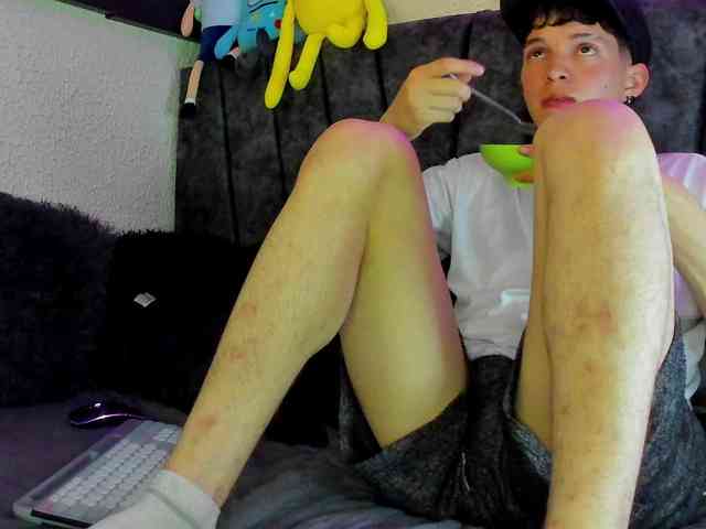 Jheampiero Sex Cam Show