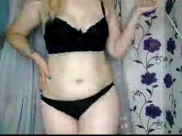 NicoleAniston19