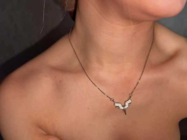 PinkFoxya live cam on BongaCams
