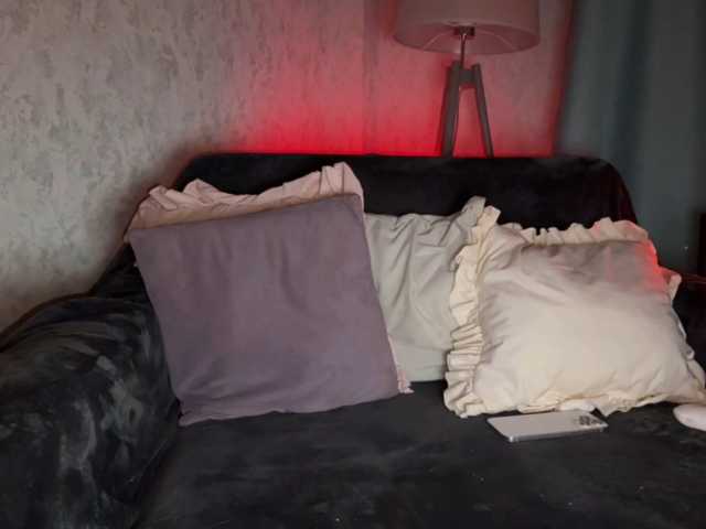 PinkFoxya, live now on BongaCams