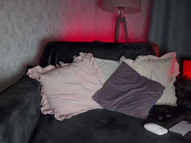 PinkFoxya live cam