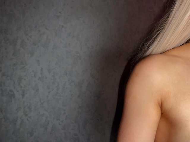 PinkFoxya live cam on BongaCams