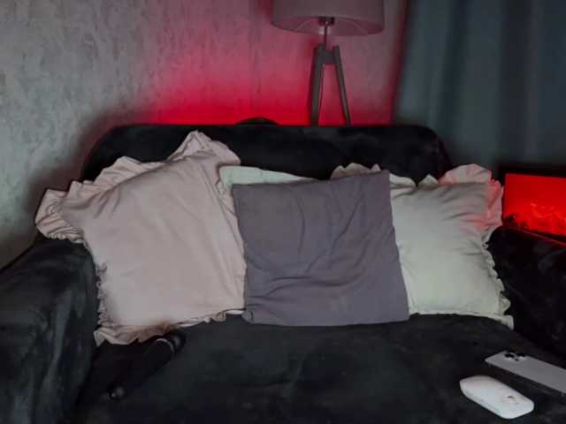 PinkFoxya, en directo ahora en BongaCams