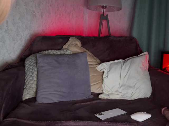 PinkFoxya live cam