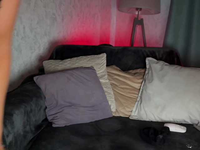 PinkFoxya live cam on BongaCams