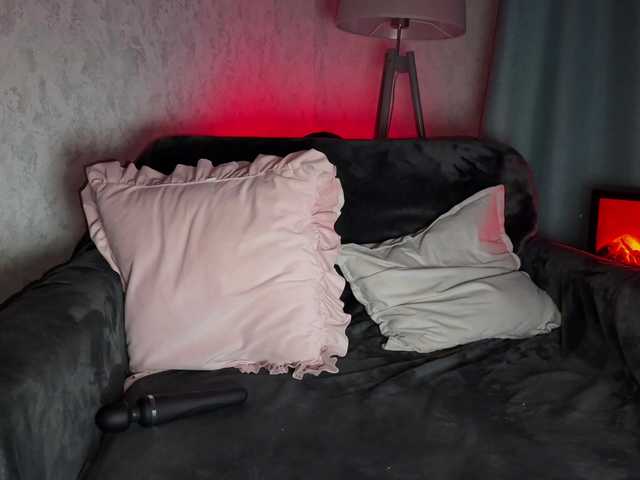 PinkFoxya live cam on BongaCams