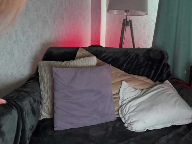 PinkFoxya live webcam show