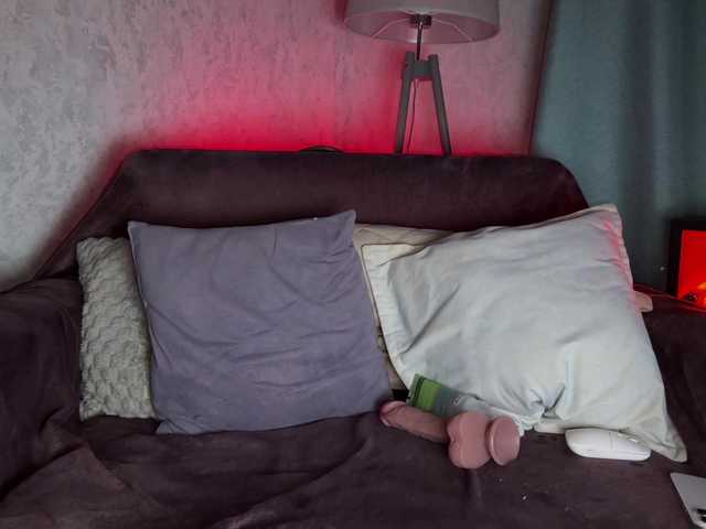  PinkFoxya chat room