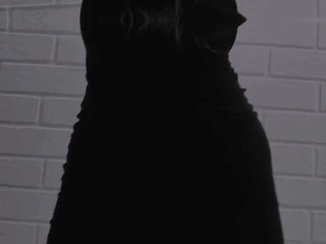 PinkFoxya — live female cam