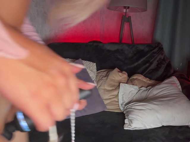 PinkFoxya live webcam show