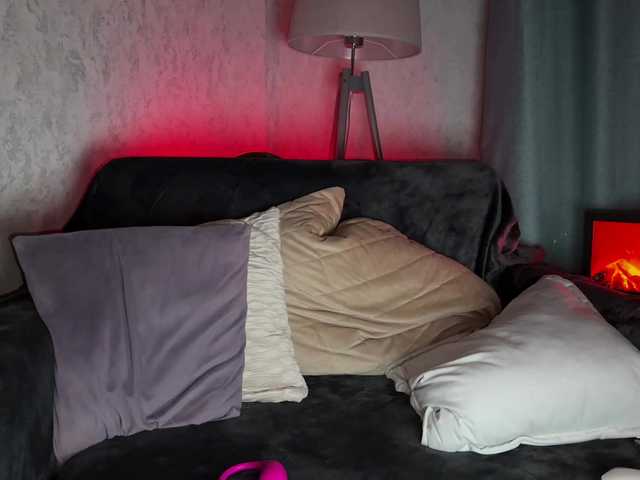 PinkFoxya live cam on BongaCams