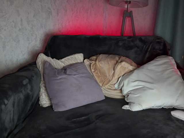 PinkFoxya live webcam show