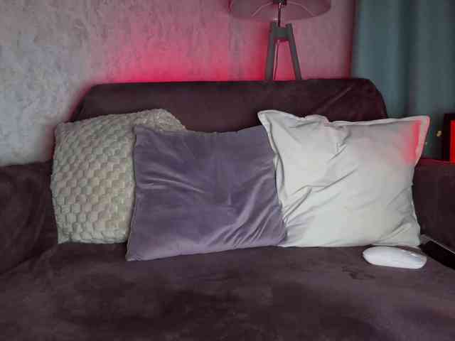 Модель: PinkFoxya