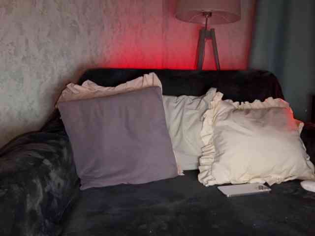 PinkFoxya live female cam on bongacams