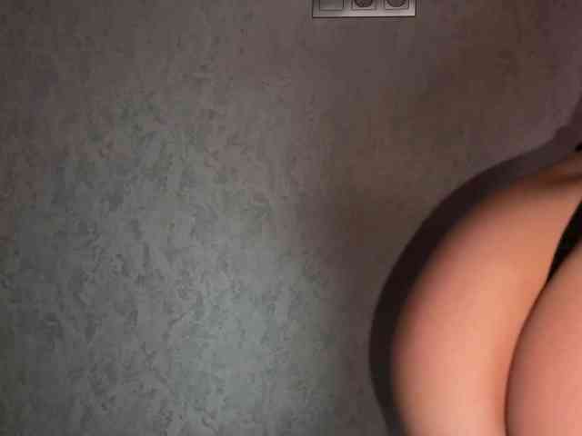 PinkFoxya webcam