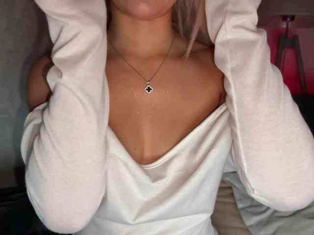 Модель: PinkFoxya