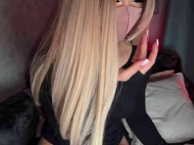 PinkFoxya webcam