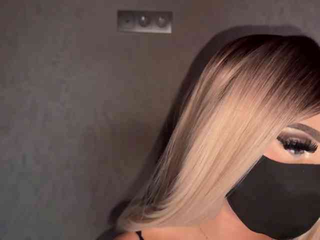 PinkFoxya