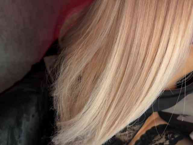 PinkFoxya webcam