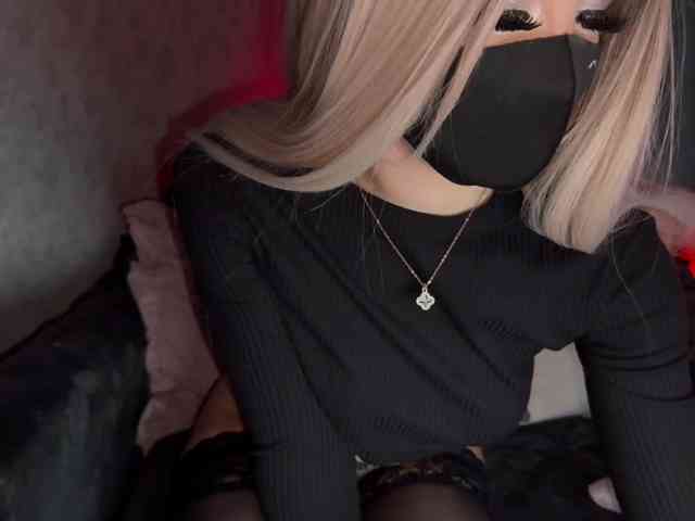 PinkFoxya live female cam on bongacams