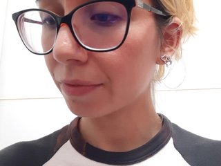 _LittleSammy Porn Show