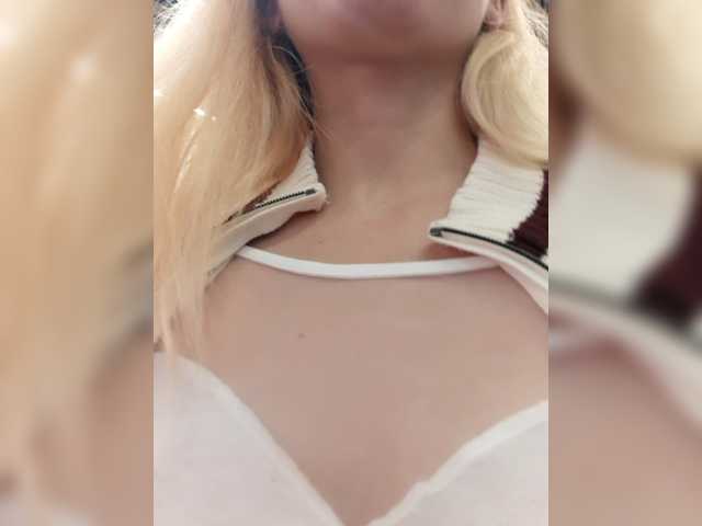 LittleSammy live cam on BongaCams