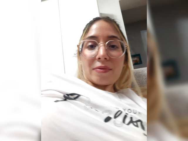 LittleSammy live cam on BongaCams